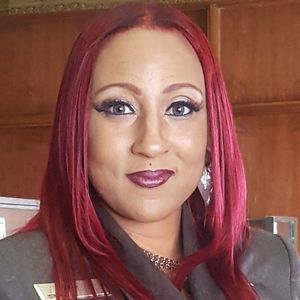 Meet your Posher, Regina